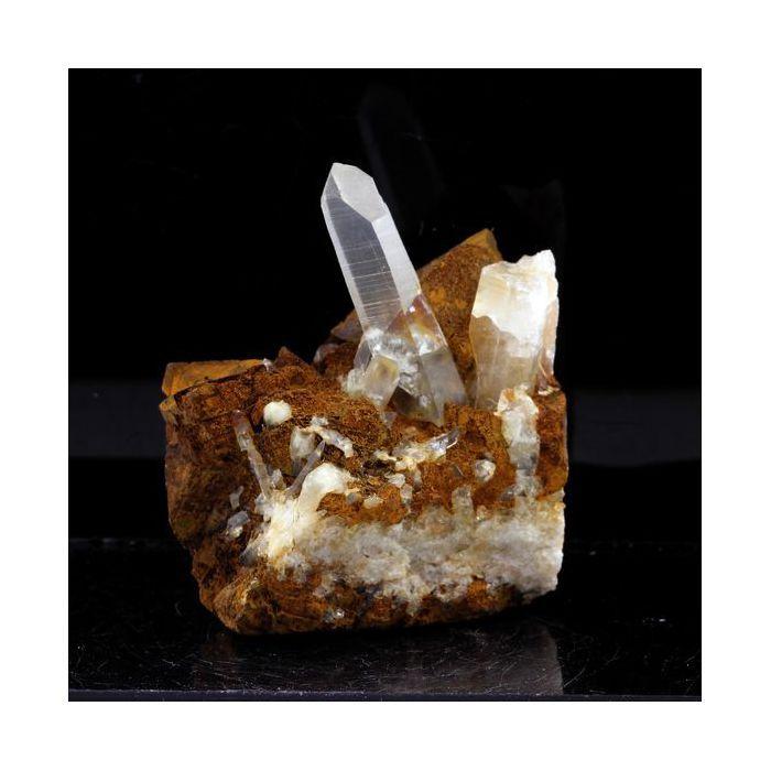 Pierres et Minéraux. Quartz + Siderite. 256.0 ct. Allevard, Isère, France.