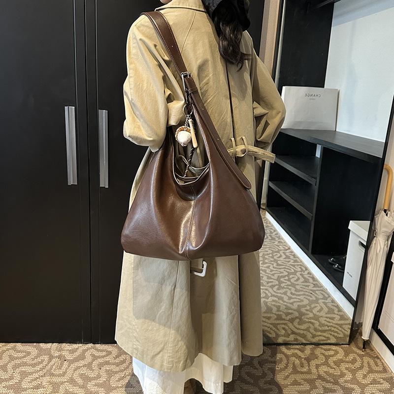 Bags Women's Large Capacity 2025 New Spring and Autumn Versatile Premium Sense Shoulder Messenger Bag Commuter Soft Pitot Bag