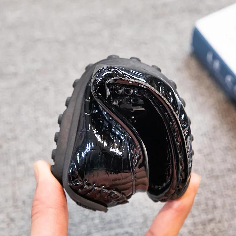 Boys Leather Shoes Round-toe Flat Soft Kids Fashion Casual Loafers Glossy Metal Buckle Children Moccasins Non-slip Britain Style