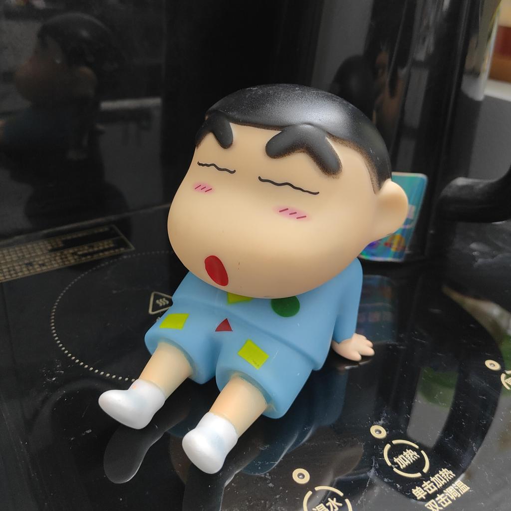 Crayon Shin-Chan Phone Holder Kawaii Anime Desktop Ornaments Cartoon Watching TV Phone Support Cute Doll Decorations Toy Gifts
