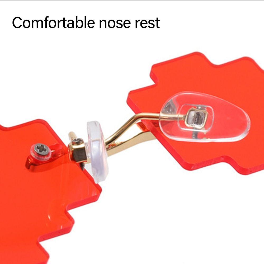 Роман, фестиваль, вечеринка, косплей, очки в форме сердца, геймер, солнцезащитные очки-робот, очки с пиксельной мозаикой, очки