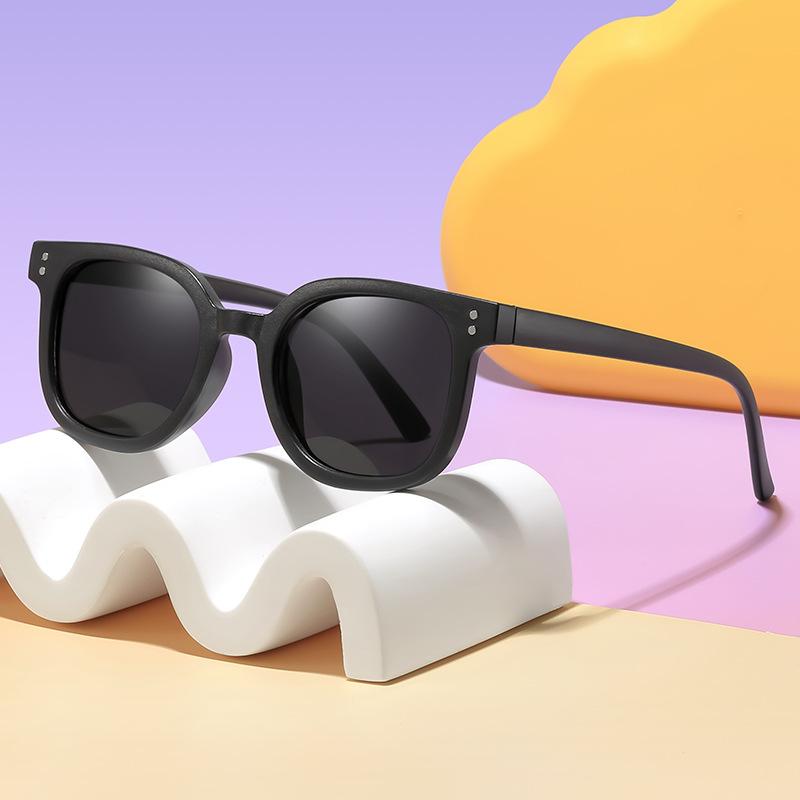 Kids Retro Square Sunglasses UV400 Protection Eyewear Boys Girls Cute Colorful Sun Glasses Beach Outdoor Travel Birthday Gift