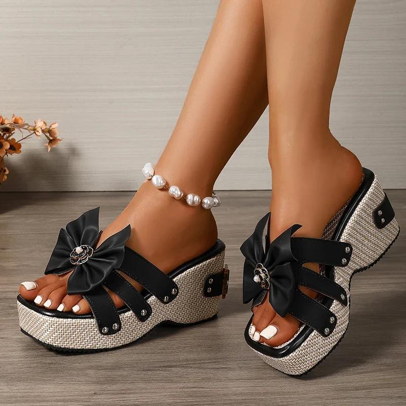 Fashion Fashion Shoes Bow Knot Platform Slippers for Women Buckle Design Sandals Thick Bottom Slides Ladies New Square Toe Wedge Sandals