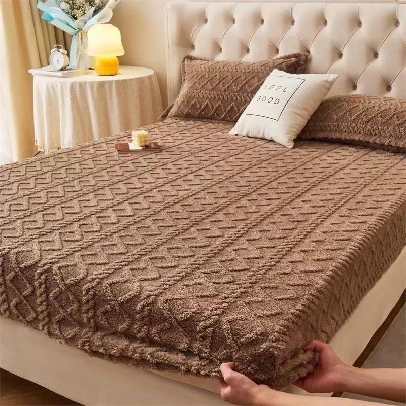 3PCS Coral Fleece Bed Sheet Milk Fleece Bed Sheet Winter Plus Fleece Flannel Winter Protective Cover Bed Sheet Pillowcase