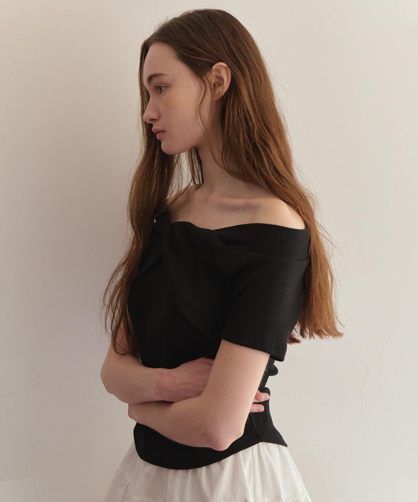 ТОП ИЗ ТВИСТОВОГО ДЖЕРСИ AMONG_Черный