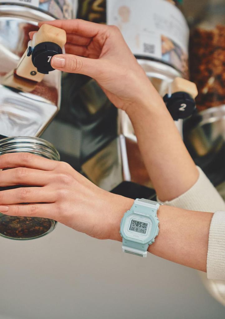 Смотреть Web ограниченная модель FOOD TEXTILE материал поперечный ремешок Биомасса пластик Синий Серый [Casio] G-Shock [] средний размер GMD-S5600CT-3JF Мужские