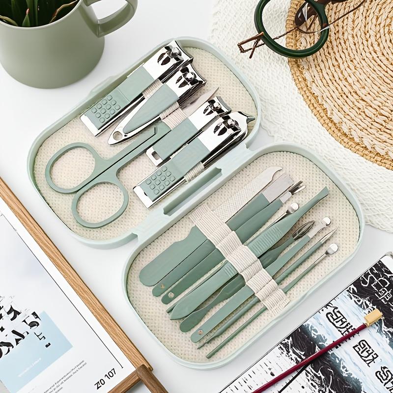 Luxury Beauty Nail Clipper Set 14-Piece Carbon Steel Durable Portable Manicure Tools Custom Logo Plastic Box for Women Nail Art