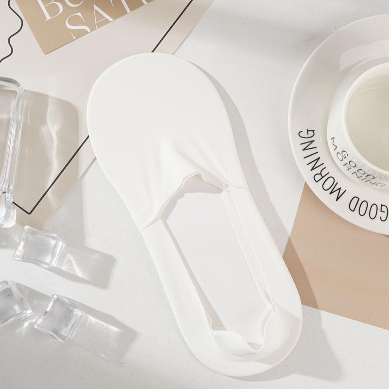 Men Ice Silk Seamless Boat Socks Breathable Cotton Bottom Silicone Non-slip Ankle Invisible Socks for Men