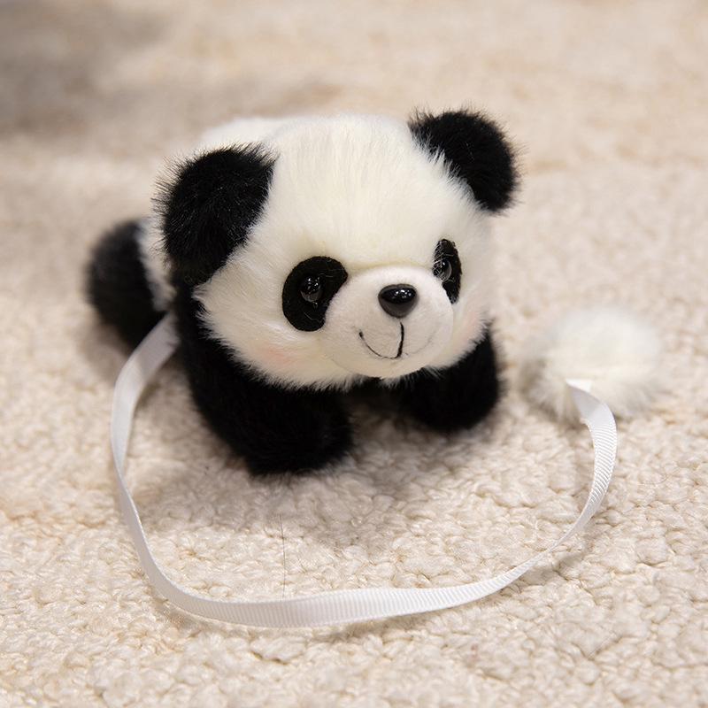 Плюшевая игрушка на плечо «Енотовидная панда» и магнит-сувенир из зоопарка - Детский подарок