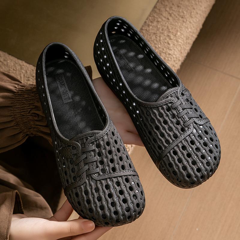 Летние сандалии с вырезами, дышащие, на толстой подошве, для женщин, и повседневные пляжные шлепанцы на мягкой подошве для женщин