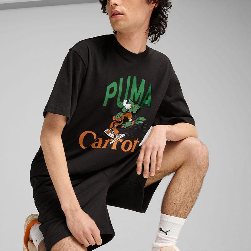 Puma Футболка унисекс с коротким рукавом и круглым вырезом, модный принт с логотипом бренда X Carrots Essentials SS24, черная 627443-01