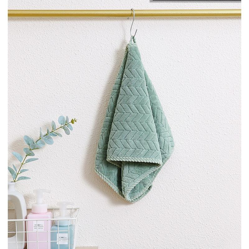 Thickened Large Bath Towel, Ultra-fine Fiber Towel, Soft and Highly Absorbent Women's and Men's Bath Towel, Beauty Salon Hair Sa