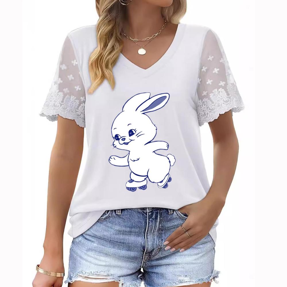 Женская летняя футболка больших размеров с V-образным вырезом, короткими рукавами, цветочным принтом и кружевными рукавами