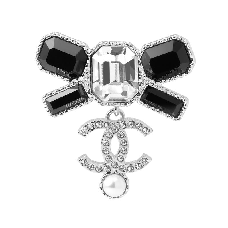 Chanel [23K новинка] классический кулон двойное С черно-серебристого цвета стразы бант металлические серьги женские черные