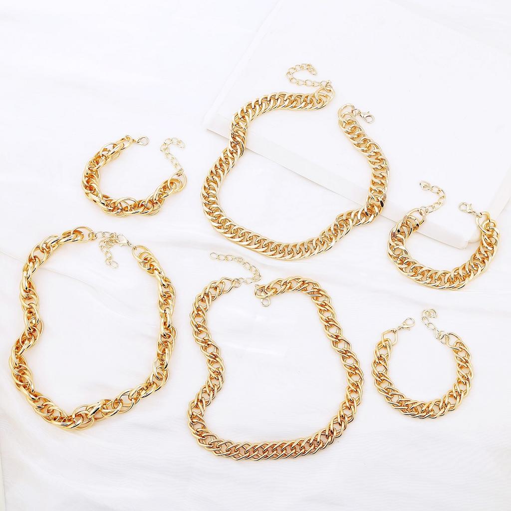 Ожерелье для женщин Модное простое золото и серебро двухцветное алюминиевое цепное замковое ретро-трендовое преувеличенное ожерелье Ins Ювелирные изделия Элегантное ожерелье