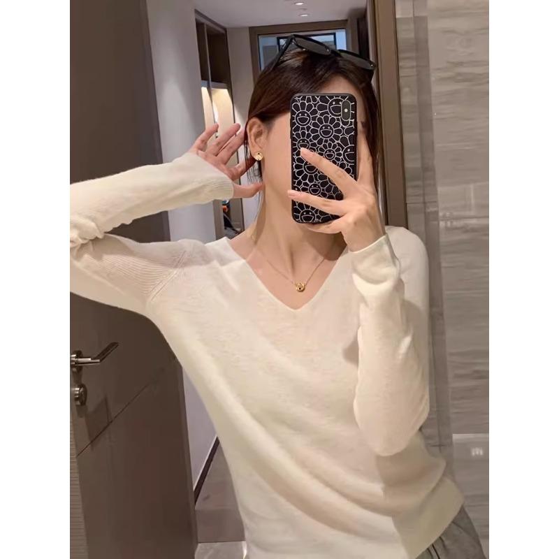 White Sweater Women's Bottoming Shirt Spring, Autumn and Winter New V-neck Versatile Slim-fitting and Thin Inner Long-sleeved Knitted Sweater Top