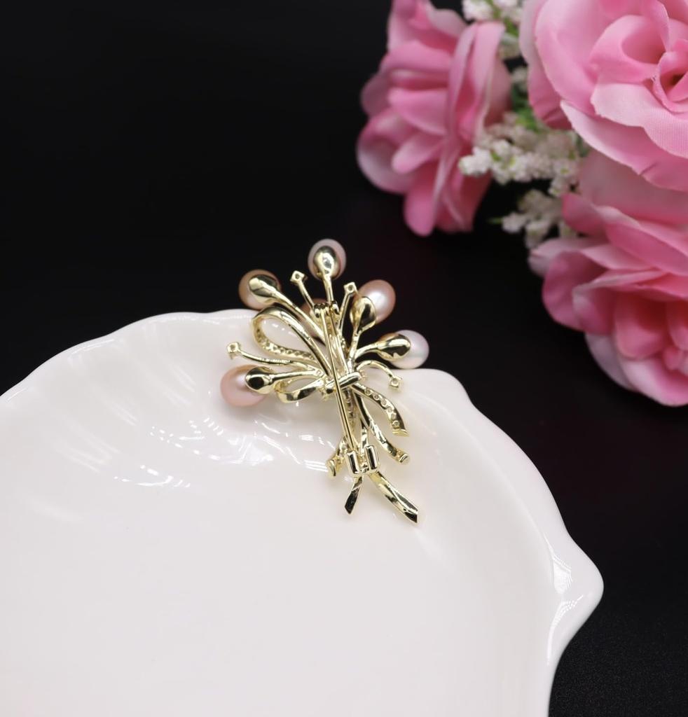 Брошь-цветок из пресноводного жемчуга с цирконами, корсаж из пресноводного жемчуга, прекрасное украшение на грудь для выпускного, подарки для нее, подарочная коробка прилагается