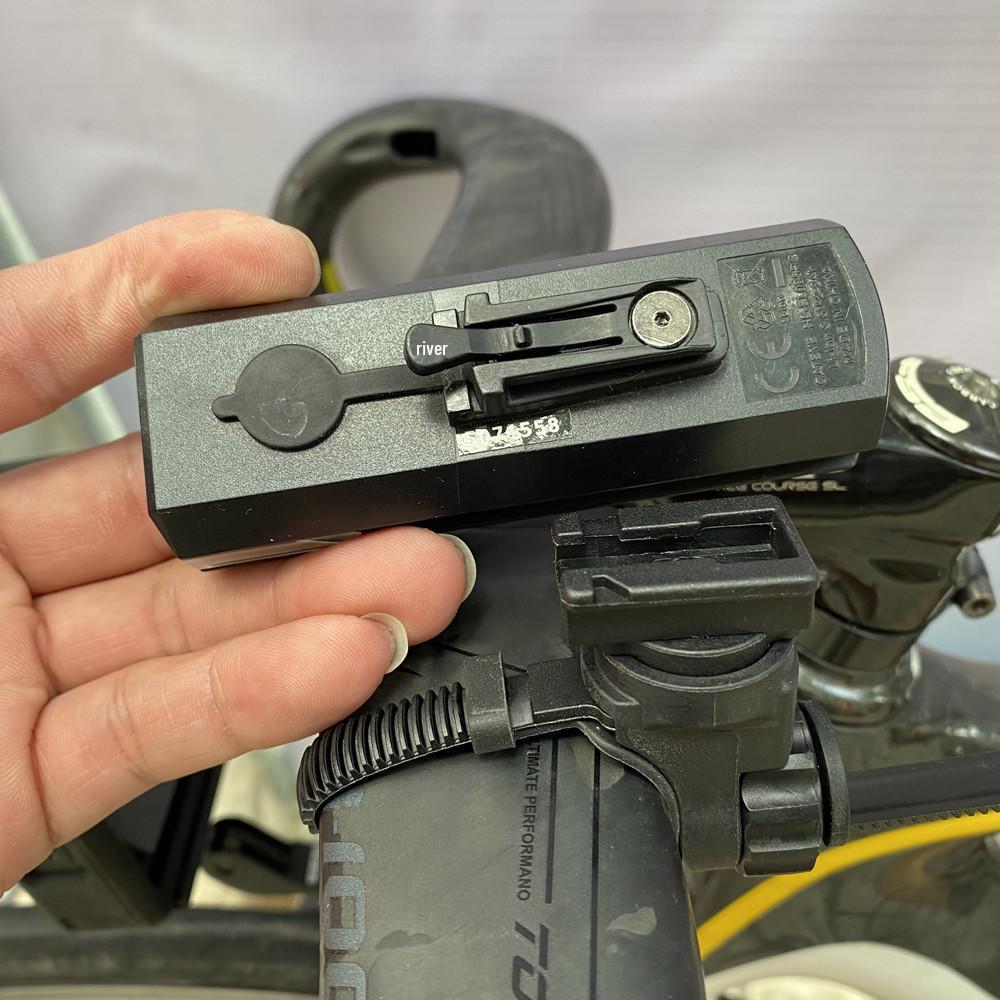 Плоское крепление для руля, совместимое с Cateye, для фар AMPP/VOLT 300-800 люмен