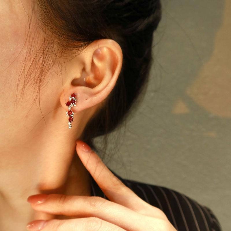 Длинные серьги-гвоздики Inspired Multiples с рубиновыми кисточками для женщин в этническом стиле. Легкие роскошные помолвочные украшения.