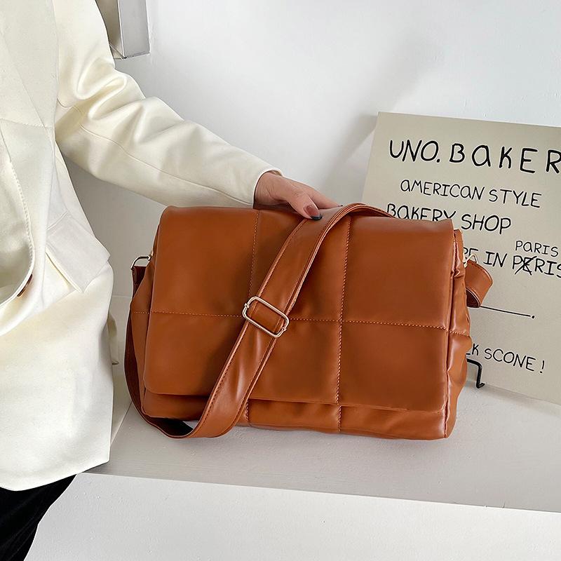 Yogodlns Осенне-зимняя пуховая сумка на плечо, женская сумка из искусственной кожи с клапаном, сумка через плечо, большая вместительная сумка-мессенджер из губки Bolsa