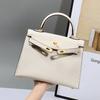 New Fashionable Crossbody Bag with A Trendy and High-end Feel, Hand-held Bill of Lading Shoulder Bag, Genuine Leather Women's Bag, Luggage and Bag
