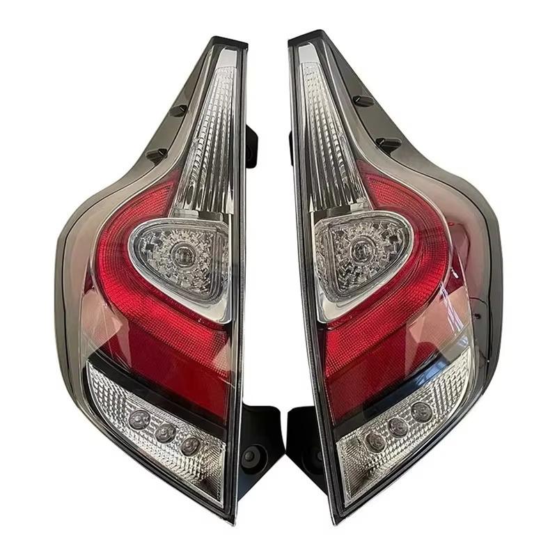 Светодиодные задние указатели поворота, стоп-сигналы и габаритные огни для Prius C 2015-2019