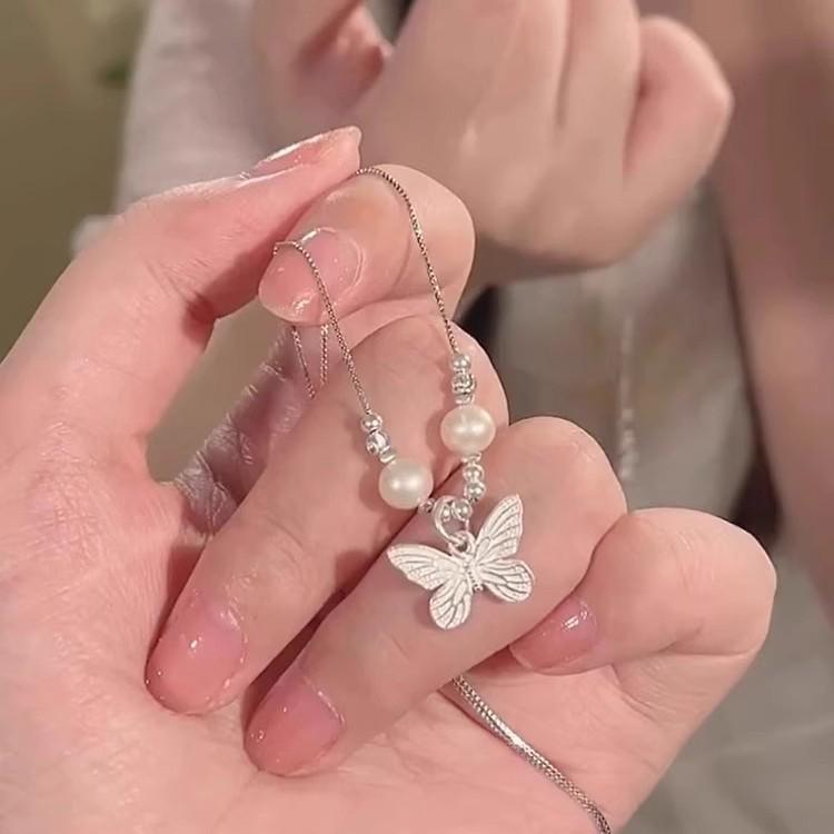 Pearl Butterfly Pendant Necklace - Women's French Retro Choker with Versatile Temperament Style