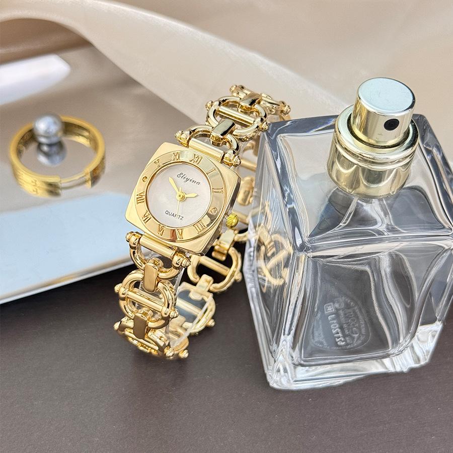 LP72 High-End Women's Skeleton Design Watch Square Roman Hour Markers Quartz Watches Elegant Bracelet Band Ladies Wristwatches