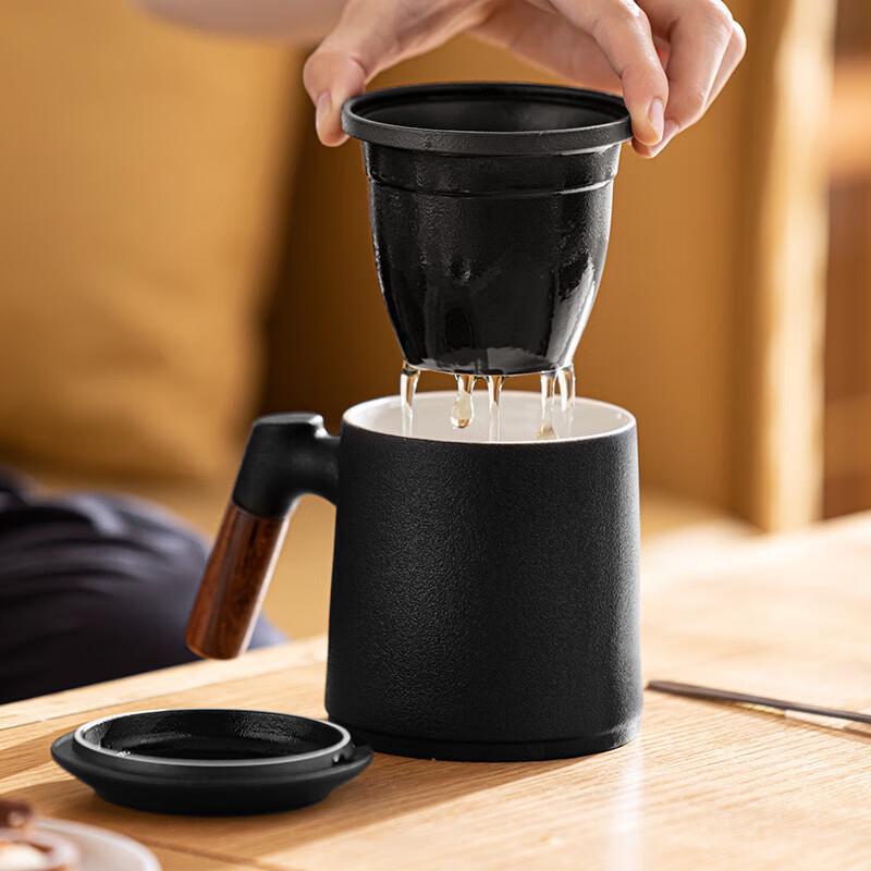 ChaXun Ceramic Tea Infuser Cup with Lid