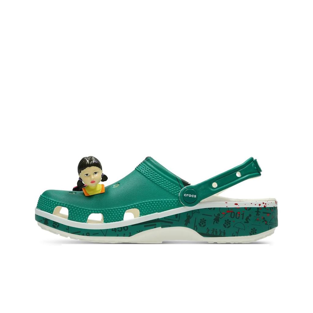 Игра в кальмара x Crocs Classic Clog Спортивный костюм Унисекс Кроссовки Зеленый Мульти 210224-90H