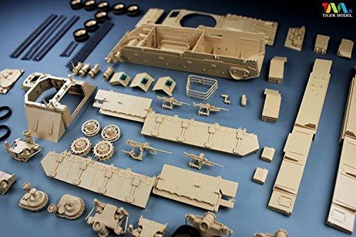 Tiger Model Масштаб 1/35 Бронированная машина пехоты IDF Нагмахон (Ранняя модель) Пластиковый Модельный Набор TML4615