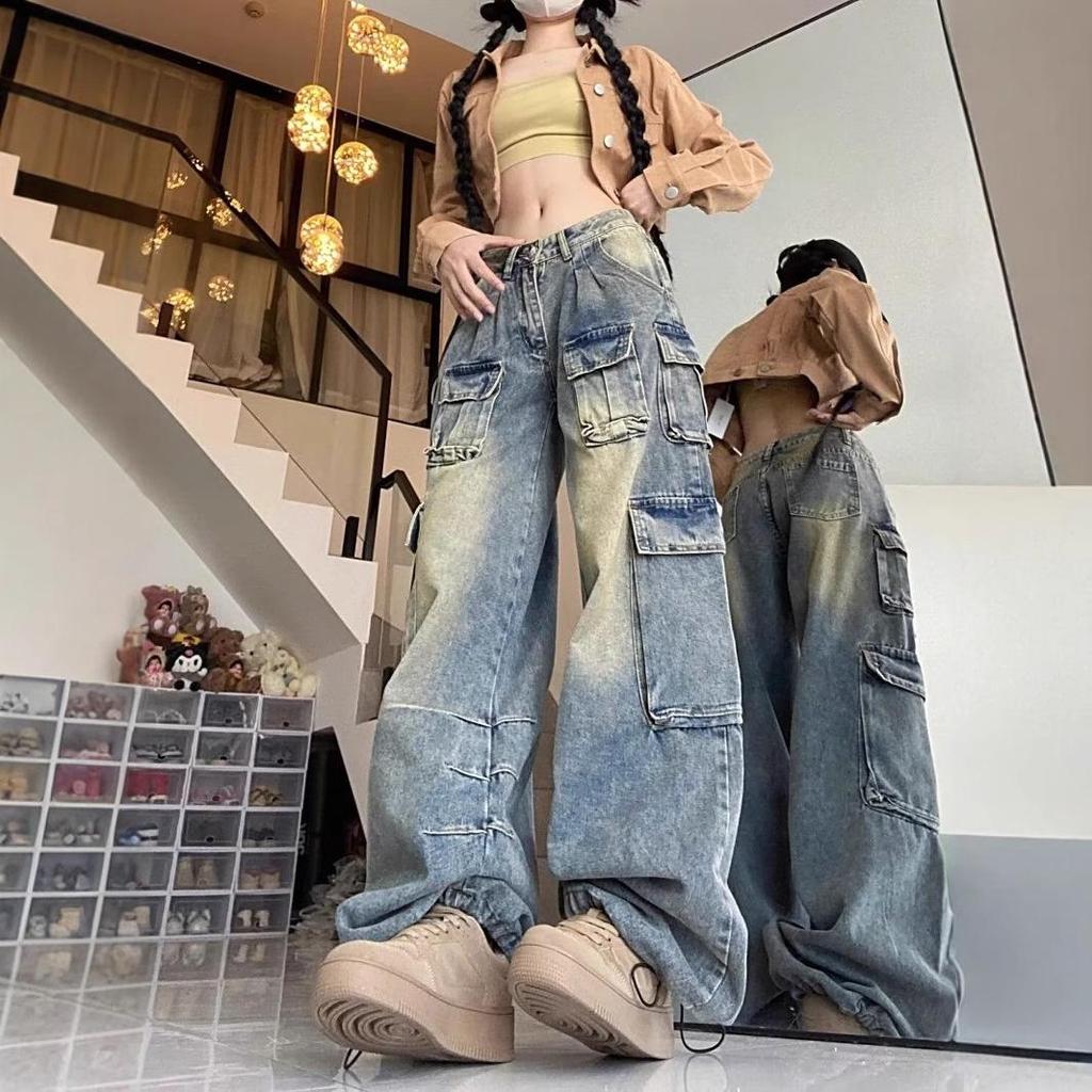 Plus Size Women's Retro Wide-Leg Jeans with Multi-Pocket Design