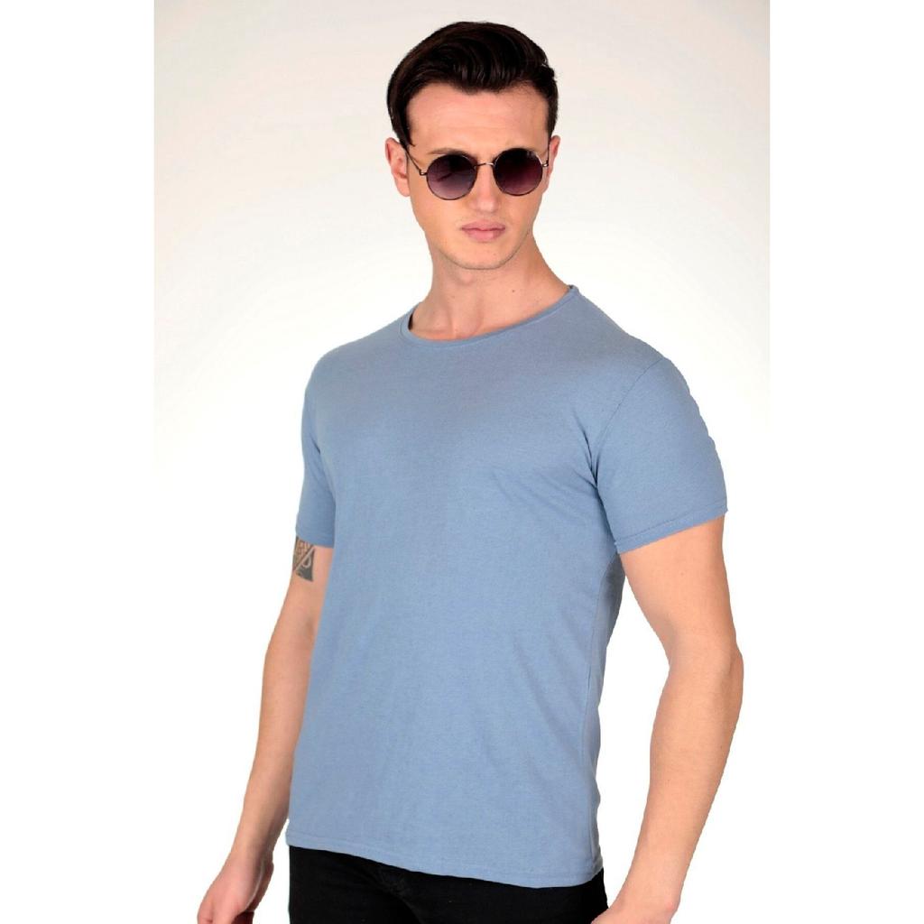 Мужская белая приталенная футболка с круглым вырезом