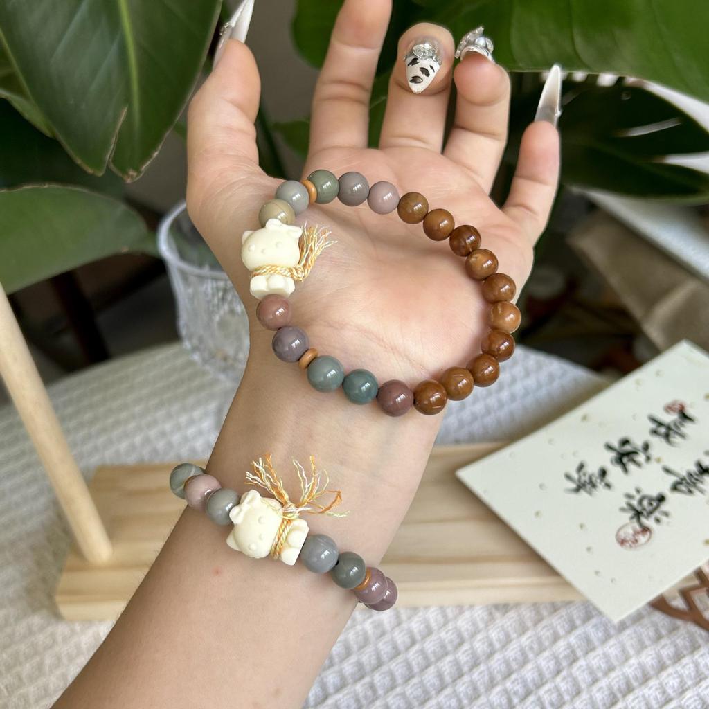 Браслет ручной работы из натуральных бусин - Ретро литературный стиль.