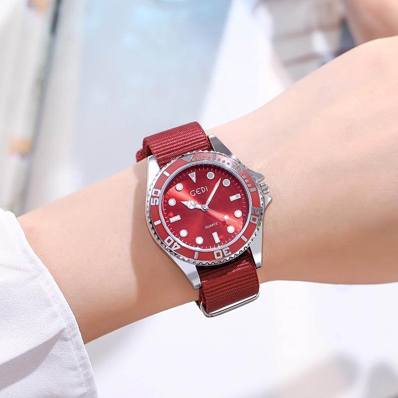 Fashion high-end cloth strap temperament women waterproof watch support