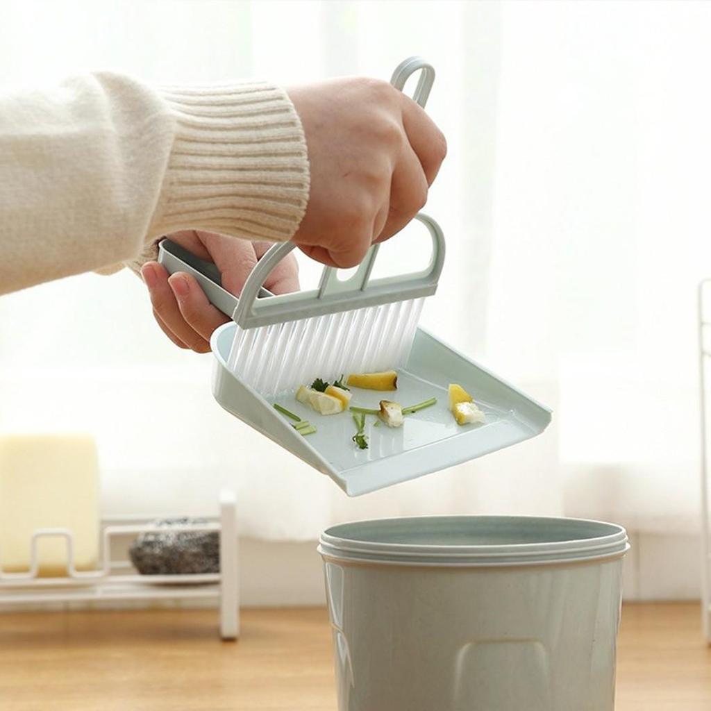 Clean Desktop Dustpan Broom Set Clean Keyboard Cleaning Car Air Outlet