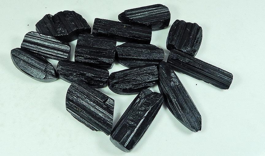 23-34 мм натуральный черный турмалин друзы смешанной формы россыпью драгоценных камней 14 шт. лот SY-135