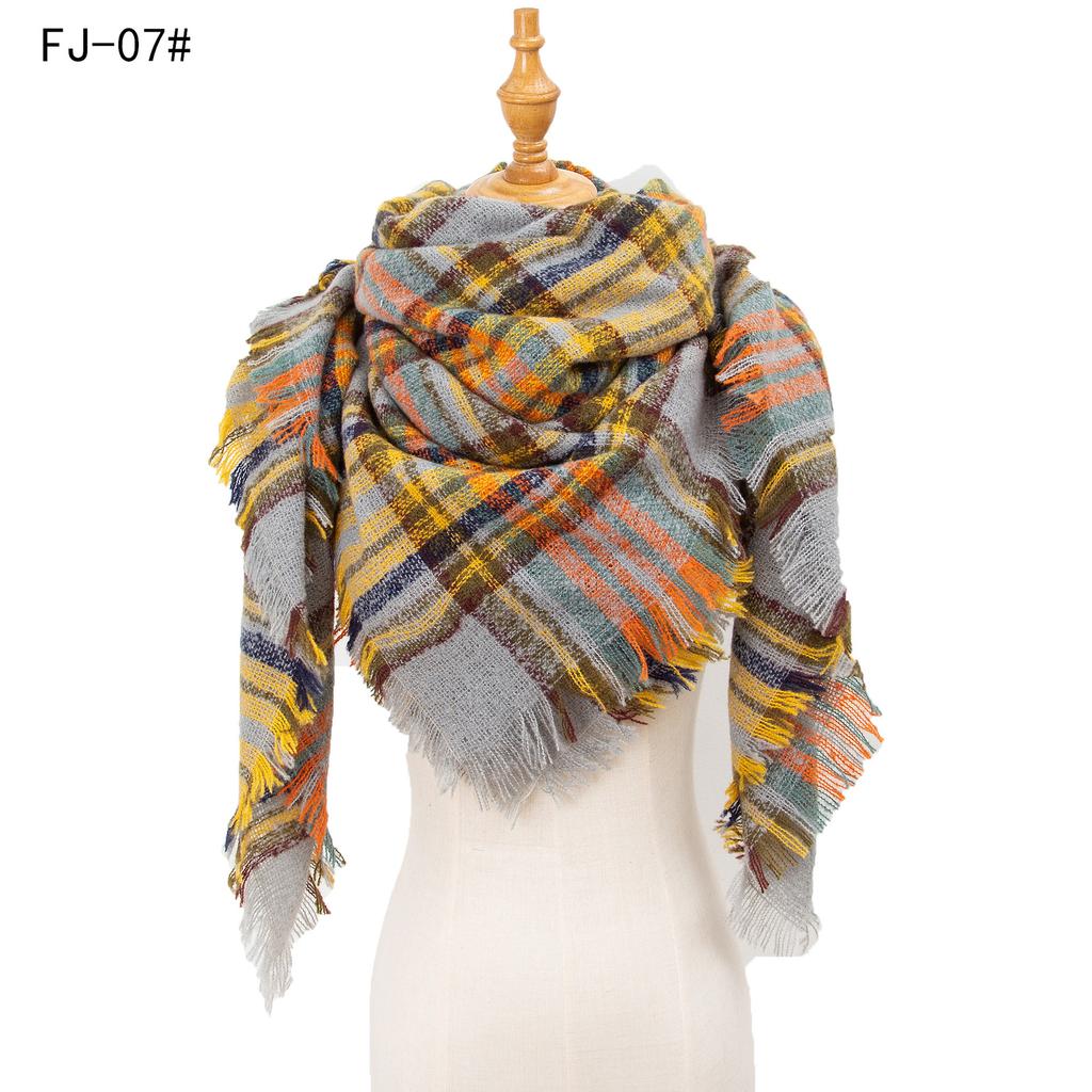 Autumn and Winter New Thickened Warm Circled Yarn Prickly Wool Plaid Square Scarf Scarf Female