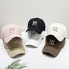 Женская вышитая буква M стандартная бейсболка детская весна и лето новая мода лицо маленькая кепка мужская