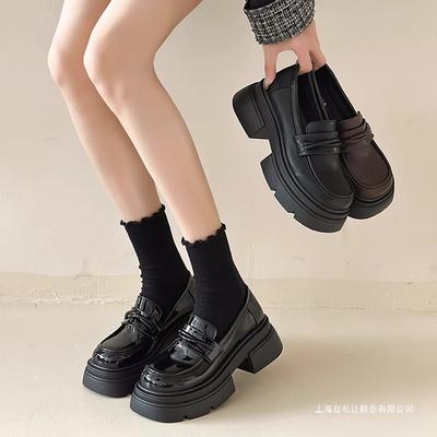 Женская обувь на платформе Новая обувь для женщин с увеличением роста Маленькие кожаные туфли Женские черные туфли-лодочки