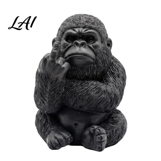 Trendy Spoof Gift for Friends Funny Middle Finger Gorilla Statue Resin Sitting Chimpanzee Figurine Miniature Gesture Figurine Animal Sculpture