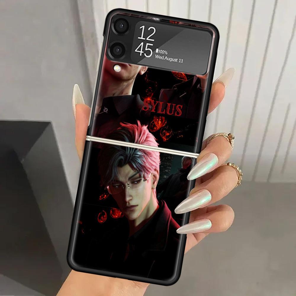Чехол для телефона Love And Deepspace Sylus из твердого поликарбоната для Samsung Galaxy Z Flip 7 6 5 4 3 Черный ZFlip7 ZFlip6 Flip5 Flip4 Flip3 5G Печать C