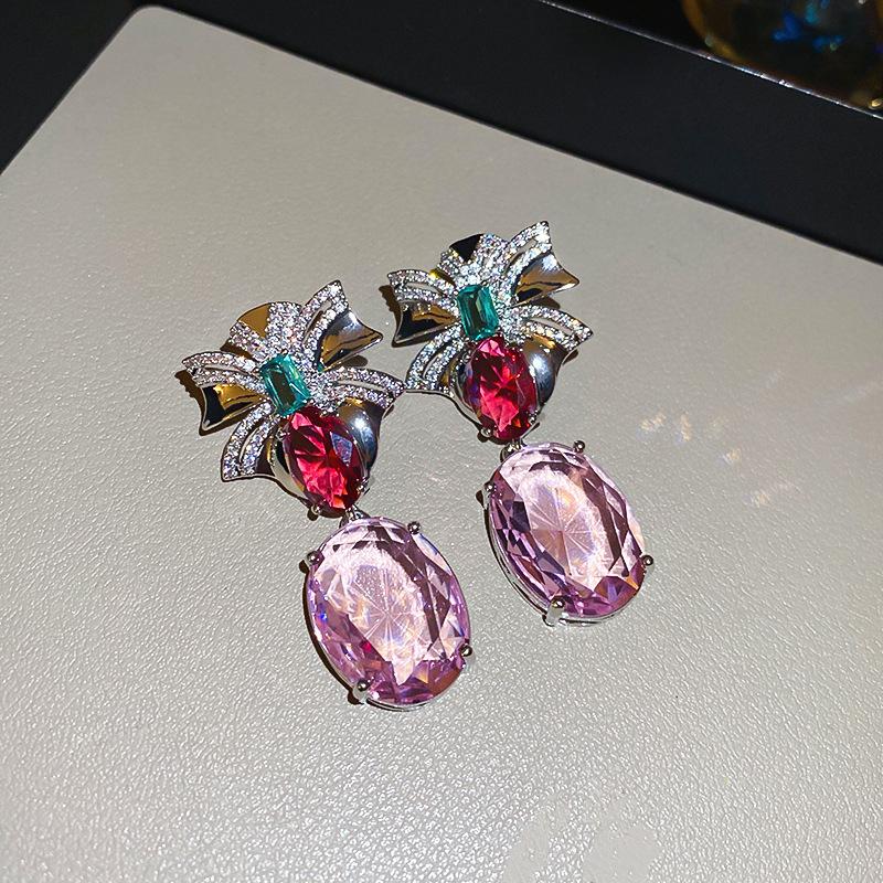 Французский придворный стиль Серьги-пусеты с прямоугольным цирконом на серебряных иглах Изысканные легкие роскошные высококлассные серьги Преувеличенные серьги Женщины