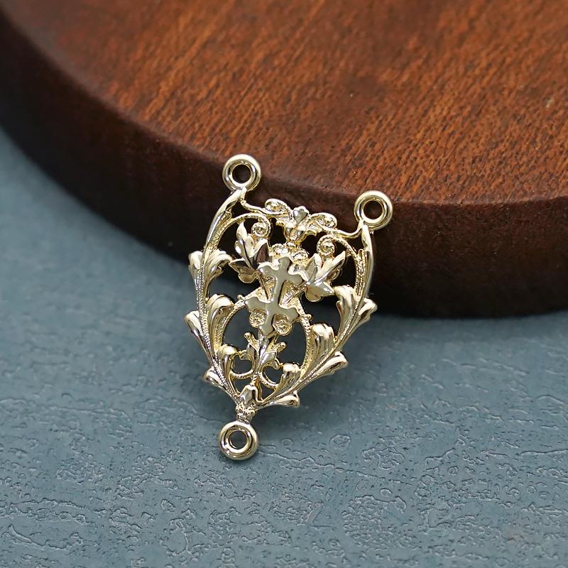 Треугольный сплав ювелирных изделий соединитель ювелирных изделий Изготовление ювелирных изделий Ожерелья Браслеты DIY аксессуары Богоматерь Чудес