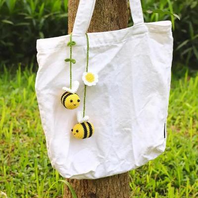 Вязаная крючком пчела, подвесное украшение для автомобиля, зеркало заднего вида, ручная работа, пряжа для вязания, цветок, пчела, животное