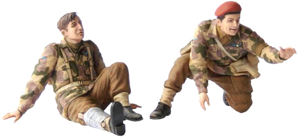 Master Box 1/35 Scale British Airborne Forces Part 2: Nursing the Wounded, 1944, 4-Piece Plastic Model Kit, MB35034