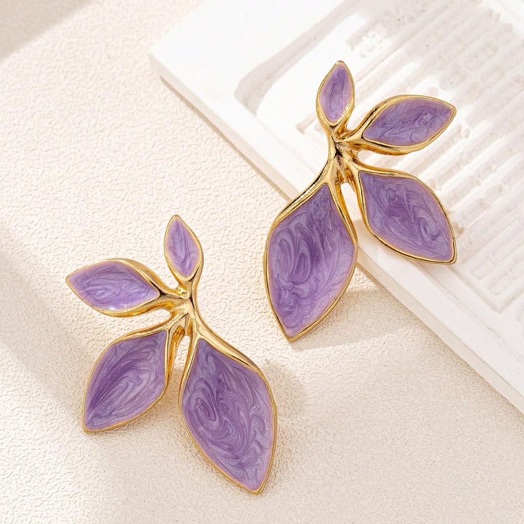 Модные серьги для женщин Дамы