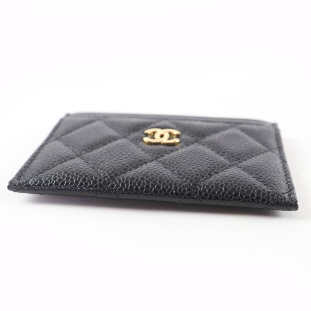 Отличный чехол для карт CHANEL с логотипом COCO, стеганый, для карт, черный, кожа Caviar, женский, б/у