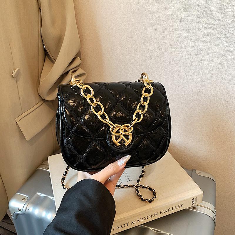IELGY Diamond Chain Bag Summer Shoulder Messenger Bag Fashion Korean Version Small Square Bag