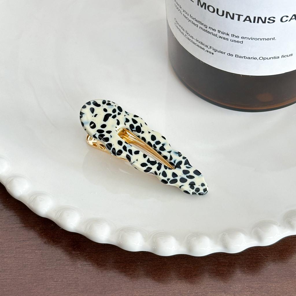 Chic And Elegant Large Hair Claw Clips In Unique Cloud And Geometric Styles Girls For